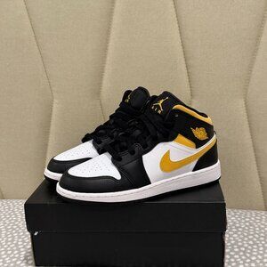 Jordan Retro 1 Sneakers - GS
